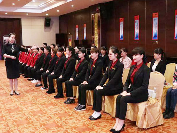 郴州錦馬置業(yè)有限公司,會議室,標準房,豪華房,商務房,娛樂房,商務休閑房,豪華套房哪里好 郴州錦馬置業(yè)有限公司,會議室,標準房,豪華房,商務房,娛樂房,商務休閑房,豪華套房哪里好