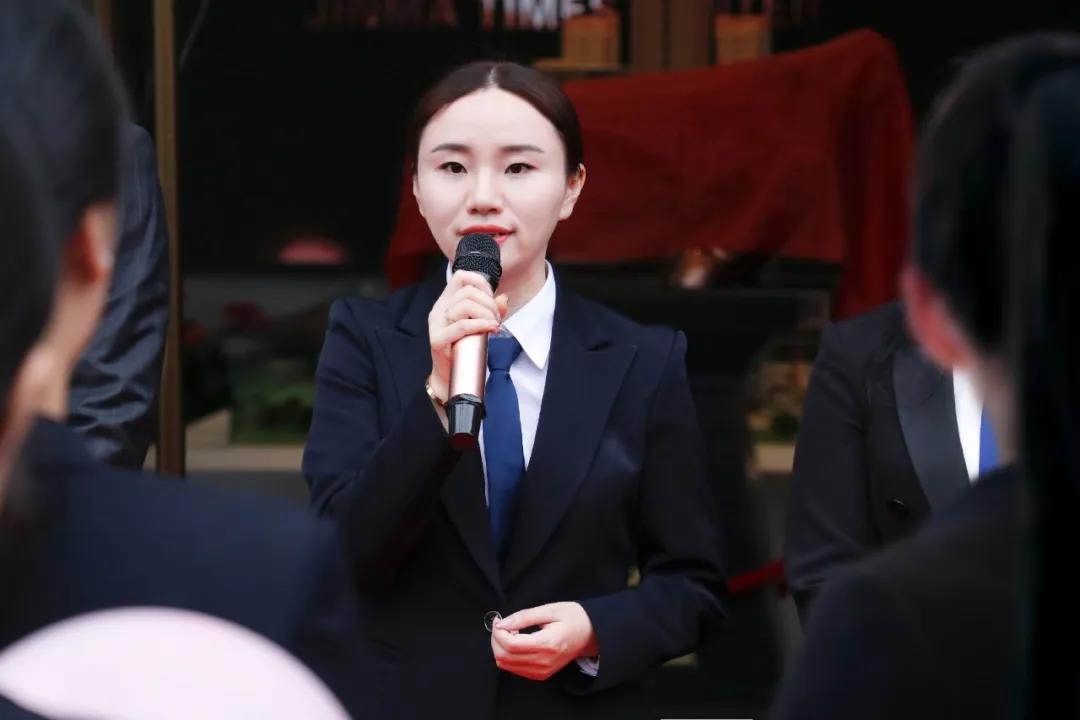 郴州錦馬置業(yè)有限公司,天一房產(chǎn)銷售,五嶺新天地樓盤銷售,錦馬時代中心房產(chǎn)銷售,酒店經(jīng)營管理哪里好