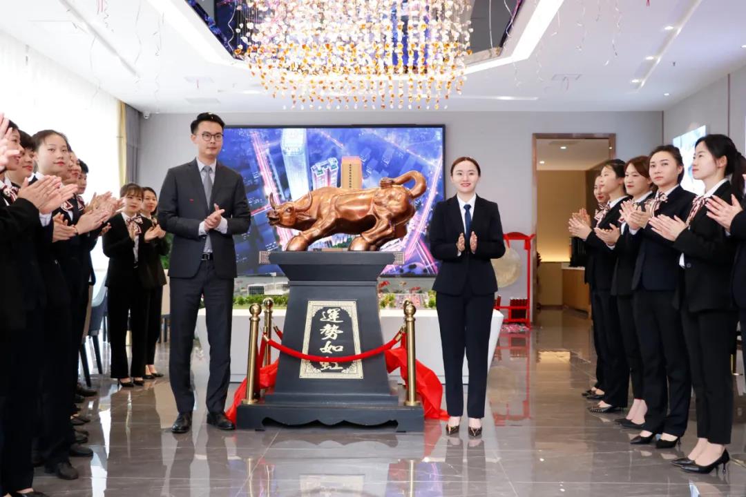 郴州錦馬置業(yè)有限公司,天一房產(chǎn)銷售,五嶺新天地樓盤銷售,錦馬時代中心房產(chǎn)銷售,酒店經(jīng)營管理哪里好