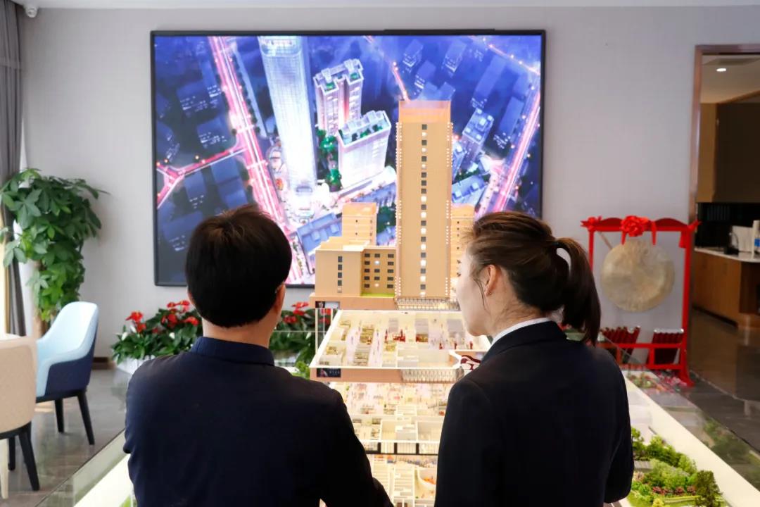 郴州錦馬置業(yè)有限公司,天一房產(chǎn)銷售,五嶺新天地樓盤銷售,錦馬時代中心房產(chǎn)銷售,酒店經(jīng)營管理哪里好
